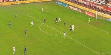 Bitexen Antalyaspor gole çok yaklaştı