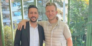 Dirk Kuyt: “Türkiye’de çalışmak isterim”