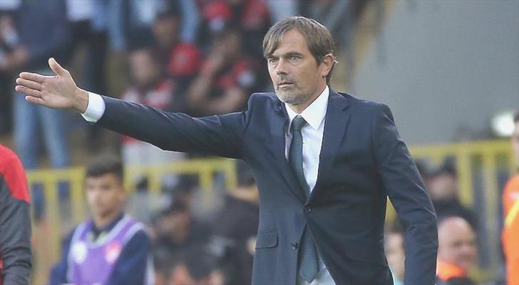 Eski Fenerbahçeli istifasını verdi!