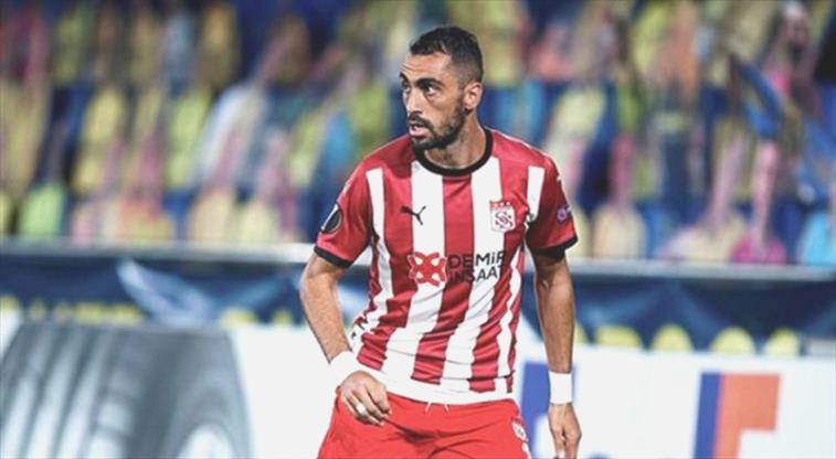 Galatasaray’da devre ortası operasyonu başlıyor!