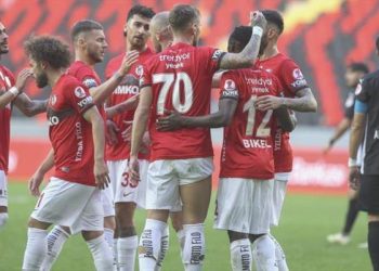 Gaziantep FK 4 golle turladı