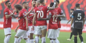 Gaziantep FK 4 golle turladı