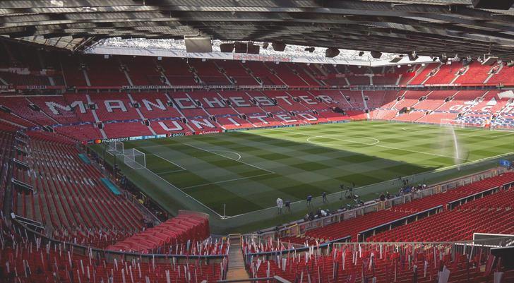 Manchester United’a Old Trafford şoku! Paslı bir stadyum…