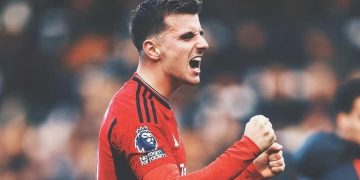 Manchester United’da bir eksik daha