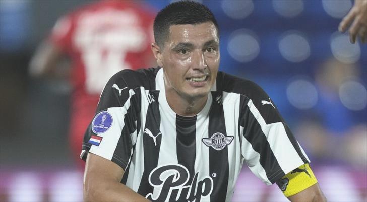 Muhteşem Lig’in eski yıldızına 40 yaşında ulusal davet!