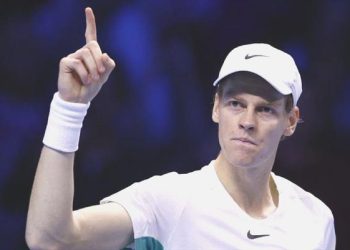 Sinner kazandı, Djokovic finale çıktı