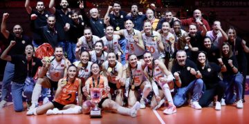 FIVB Dünya Kulüpler Şampiyonası Türk finalinde şampiyon Eczacıbaşı Dynavit