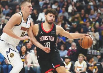 Alperen Şengün coştu! Rockets, son şampiyonu devirdi