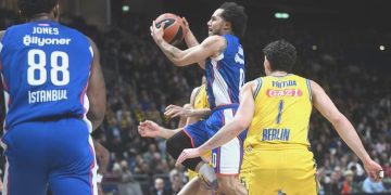 Anadolu Efes, Almanya deplasmanında galip