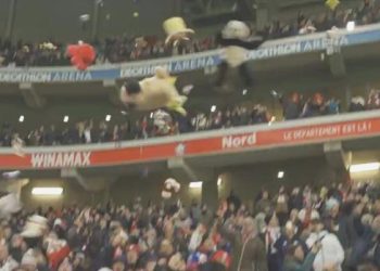 Beşiktaş da yapmıştı! Lille taraftarından manalı haraket