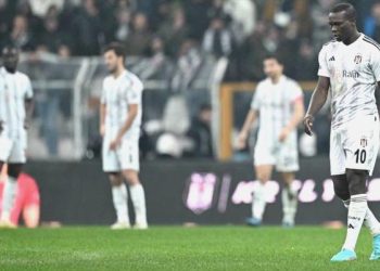 Beşiktaş, şampiyonluk yarışında büyük yara aldı