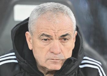 Beşiktaş’tan İstek Çalımbay’ın kontratına revize!