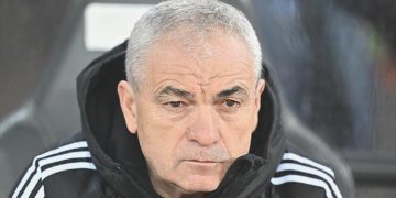 Beşiktaş’tan İstek Çalımbay’ın kontratına revize!