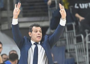 “Bu galibiyetin mimarı taraftar ve takım”