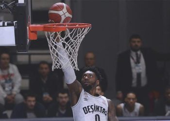 Çekişmeli maçı Beşiktaş Emlakjet son nefeste kazandı