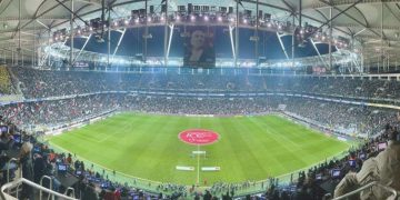 Derbide birinci düdük geldi! Heyecan işte bu türlü başladı…