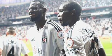 Derbiye saatler kala Beşiktaş’a iki isimden makus haber