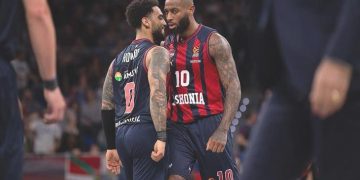 Fenerbahçe Beko son saniyede üzüldü