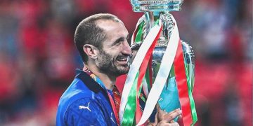 Futbolda bir devranın sonu! Kramponları astı