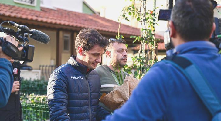 Hakem Halil Umut Meler İzmir’deki meskenine geldi