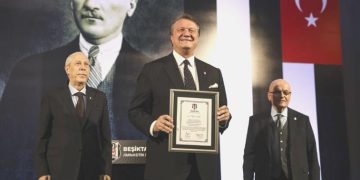 Hasan Arat idare şurasını açıkladı