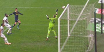 İrfan Can’ın vuruşu direkte patladı!