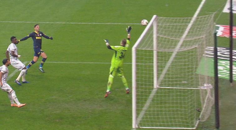 İrfan Can’ın vuruşu direkte patladı!