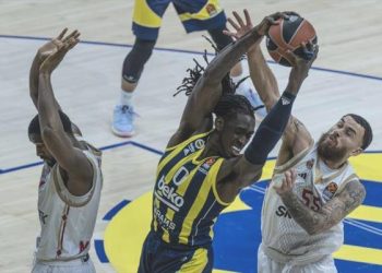 Jasikevicius birinci maçına çıktı, Fenerbahçe Beko Monaco’yu devirdi!