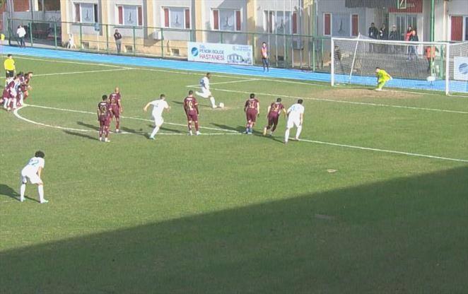 Tuzla’da enteresan anlar! Arka arda penaltılar kaçtı