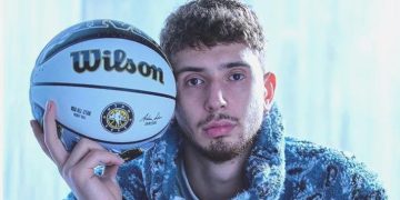 Alperen Şengün ekip arkadaşlarına Türkçe dersi verdi!