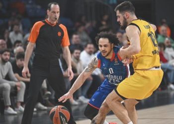 Anadolu Efes, Barcelona’ya fark attı!