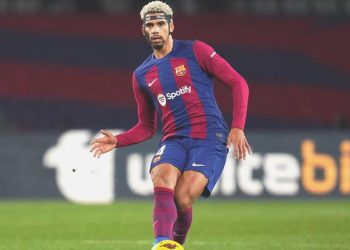 Bayern ateşi yaktı! Barcelona kapıyı kapattı…