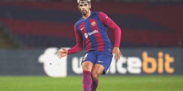 Bayern ateşi yaktı! Barcelona kapıyı kapattı…