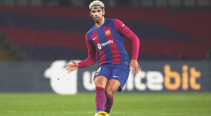 Bayern ateşi yaktı! Barcelona kapıyı kapattı…