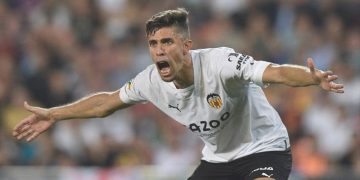 Beşiktaş stopere destek yapmaya hazırlanıyor!