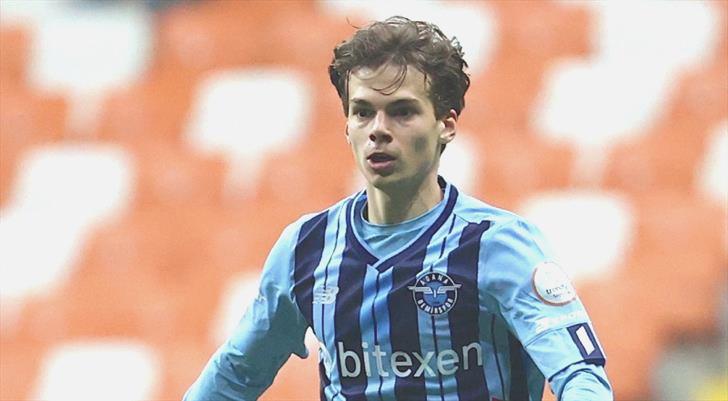 Beşiktaş ve Galatasaray transferde karşı karşıya!