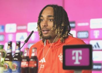 Boey’den Bayern transferi itirafı: “Bir telefon aldım ve…”
