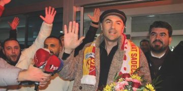 Burak Yılmaz imza için Kayseri’de: “Hırslı bir antrenörüm”