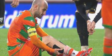 Corendon Alanyaspor’a Efecan Karaca’dan makus haber!