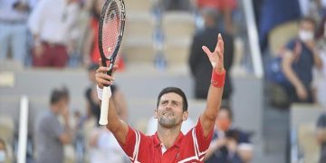 Djokovic tüm vakitlerin en düzgünü olmak için korta çıkıyor