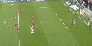 Dzeko vurdu, Okan Kocuk kurtardı