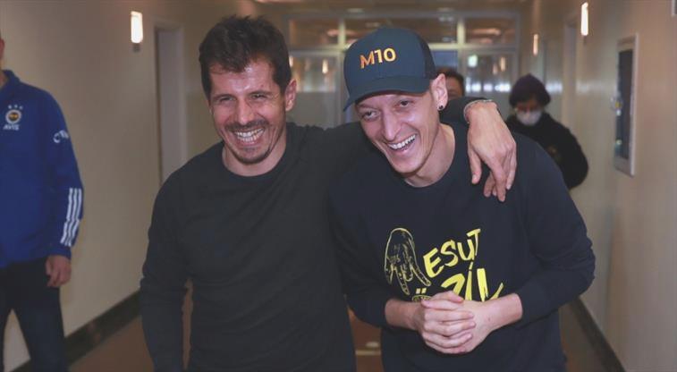 Emre Belözoğlu’ndan Mesut Özil itirafı: “Yanlış değildi”