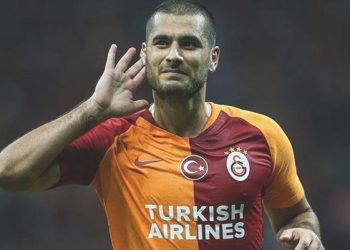 Eren Derdiyok’tan sürpriz imza!