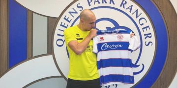 Eski Fenerbahçeli futbolcunun yeni durağı İngiltere!