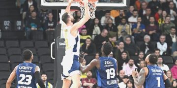 Fenerbahçe Beko’dan 10 sayı fark!