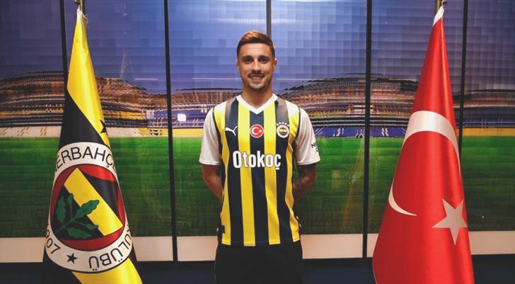 Fenerbahçe’nin yeni transferi Rade Krunic kimdir?