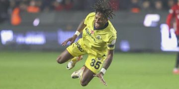 Fenerbahçe’ye Fred’den makus haber!