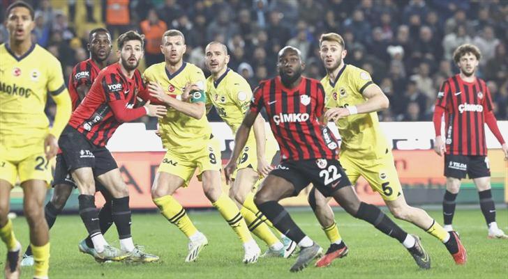 Fransızlar duyurdu! Fenerbahçe’ye birinci teklif yapıldı…