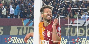 Galatasaray 4. gole çok yaklaştı