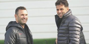 Galatasaray idmanına efsane isimden sürpriz ziyaret